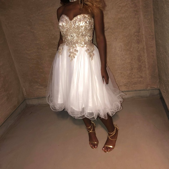 Beautiful dress for sell - Picture 1 of 1